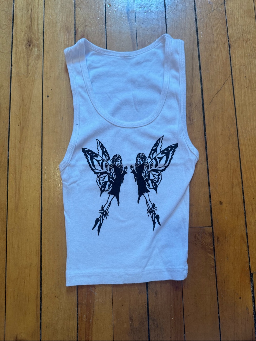 Hoes for clothes tank